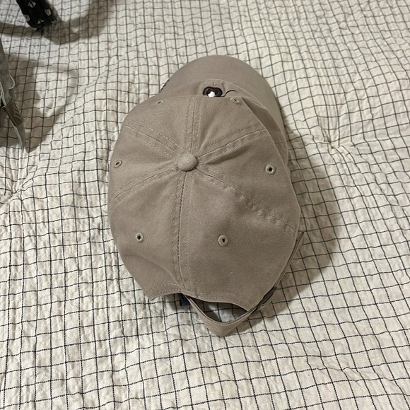 Baseball cap - Picture 5 of 7